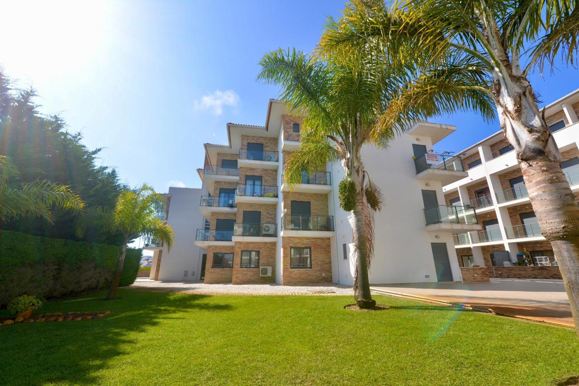 Pebble - 1 Bedroom Apartment Sleeps 5 With Pool & Tennis Court Sao Martinho do Porto Εξωτερικό φωτογραφία