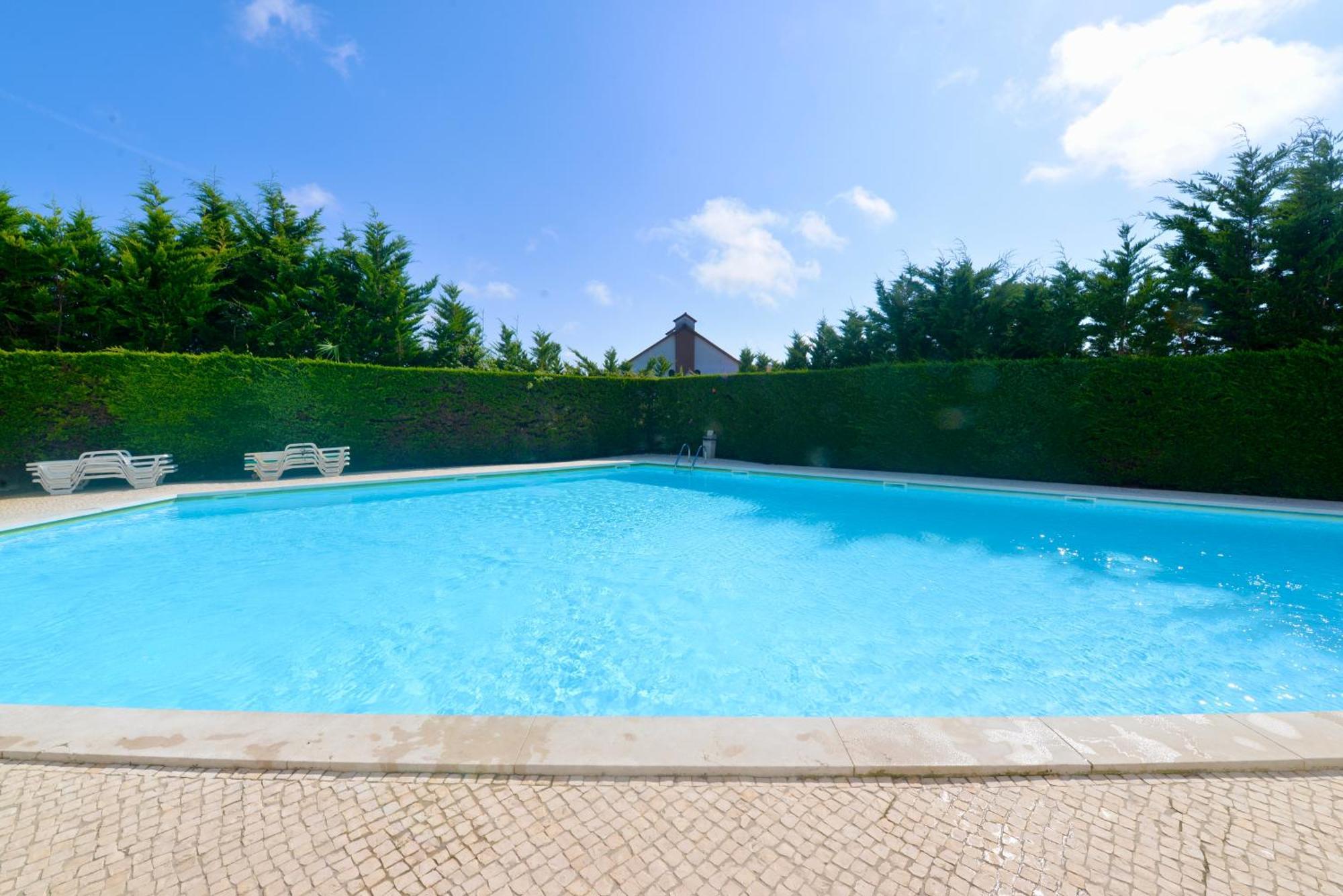 Pebble - 1 Bedroom Apartment Sleeps 5 With Pool & Tennis Court Sao Martinho do Porto Εξωτερικό φωτογραφία