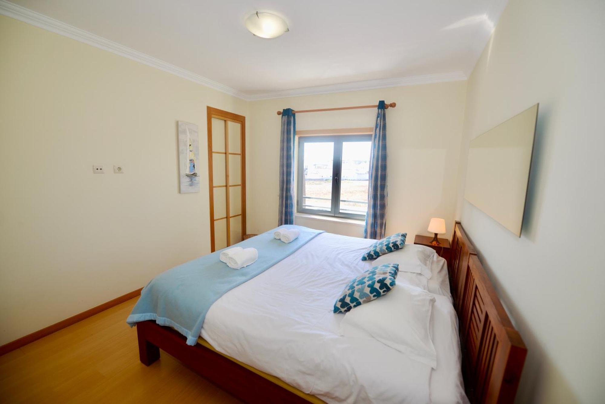 Pebble - 1 Bedroom Apartment Sleeps 5 With Pool & Tennis Court Sao Martinho do Porto Εξωτερικό φωτογραφία