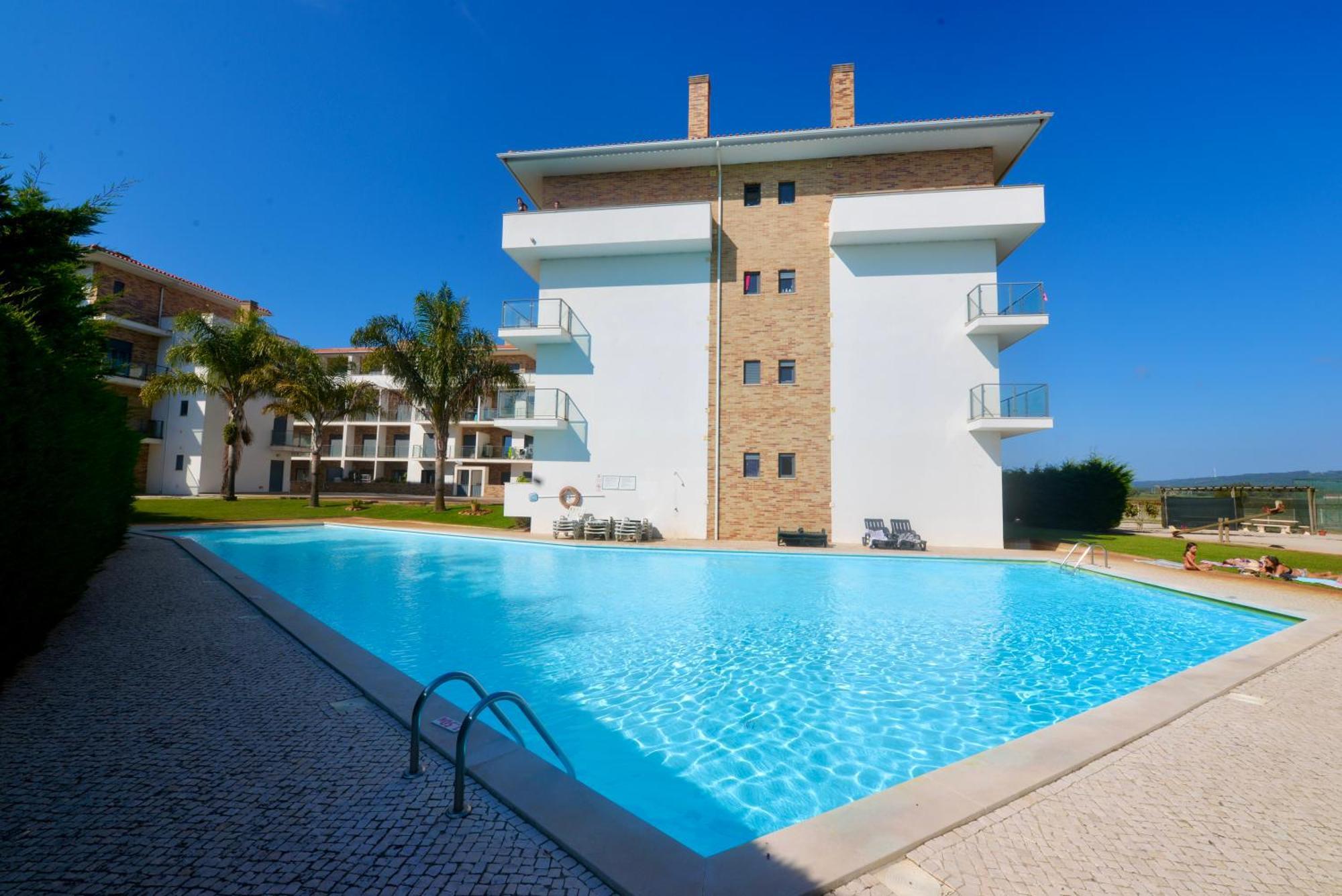 Pebble - 1 Bedroom Apartment Sleeps 5 With Pool & Tennis Court Sao Martinho do Porto Εξωτερικό φωτογραφία